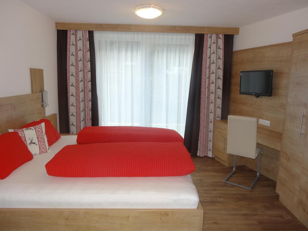 Appartementhaus Naturquell Sankt Leonhard im Pitztal Kamer foto
